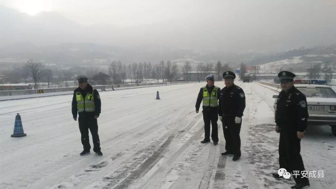 下大雪 汽车_下大雪汽车会停运吗_下大雪车子会不会冻坏