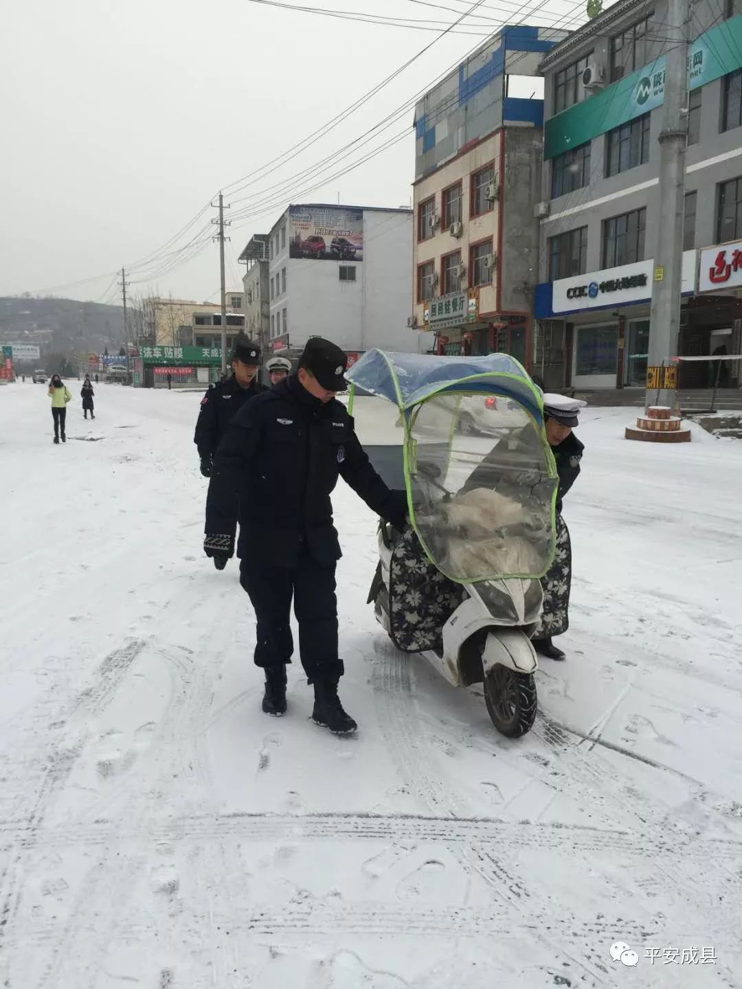 下大雪车子会不会冻坏_下大雪汽车会停运吗_下大雪 汽车